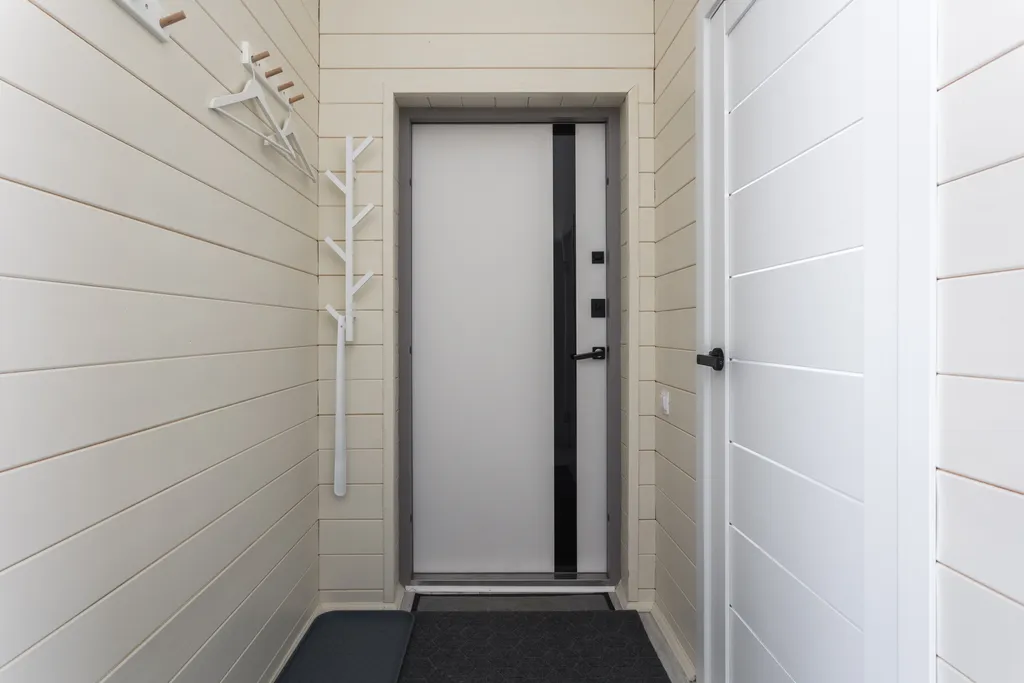 Великолепный дом с террасой и панорамным видом на водохранилище