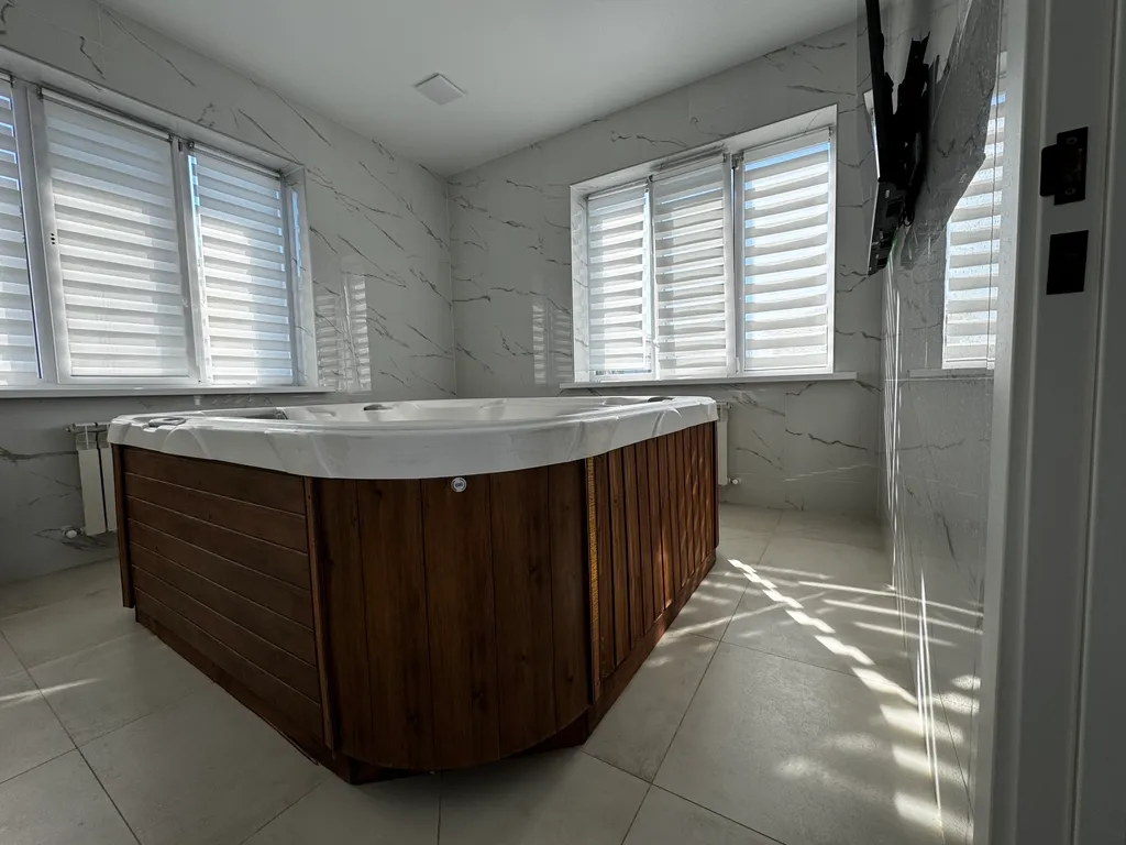 Современный коттедж в черте города