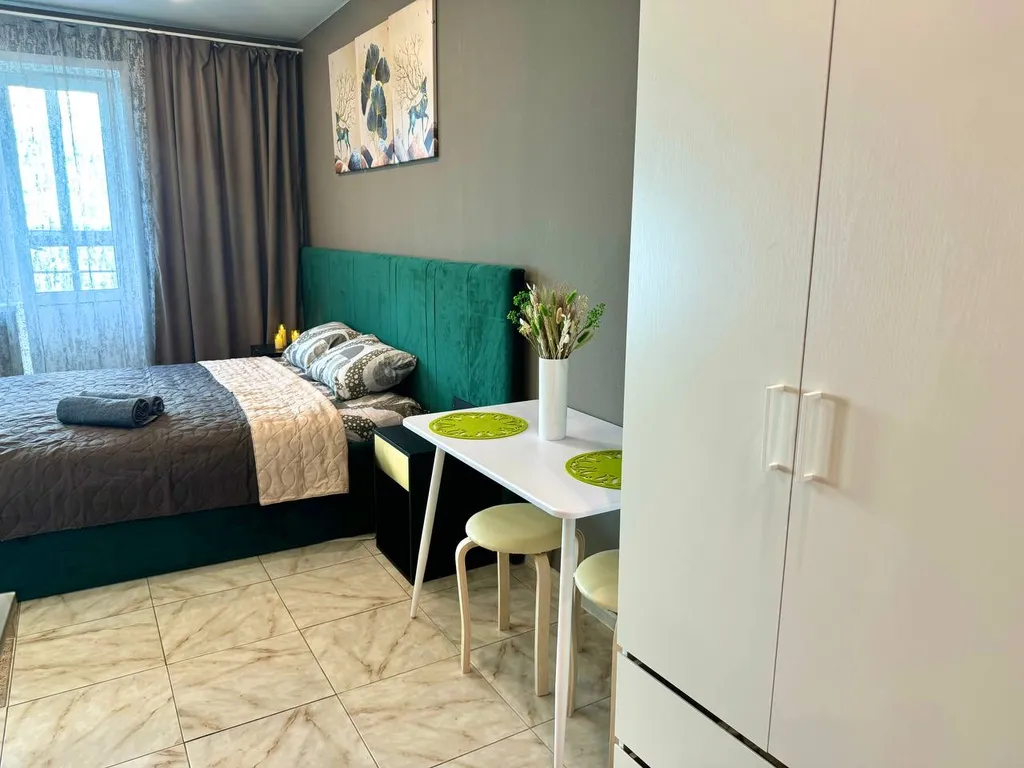 Студия напротив Онкоцентра клиники