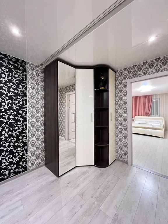 Двухкомнатная квартира около городских прудов