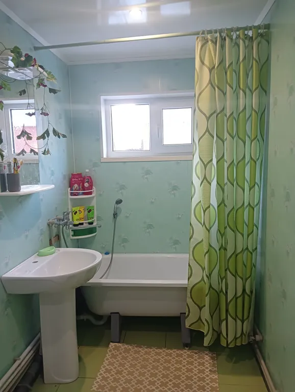 домик рядом с Троице-Гледнским монастырем На Родине Деда Мороза