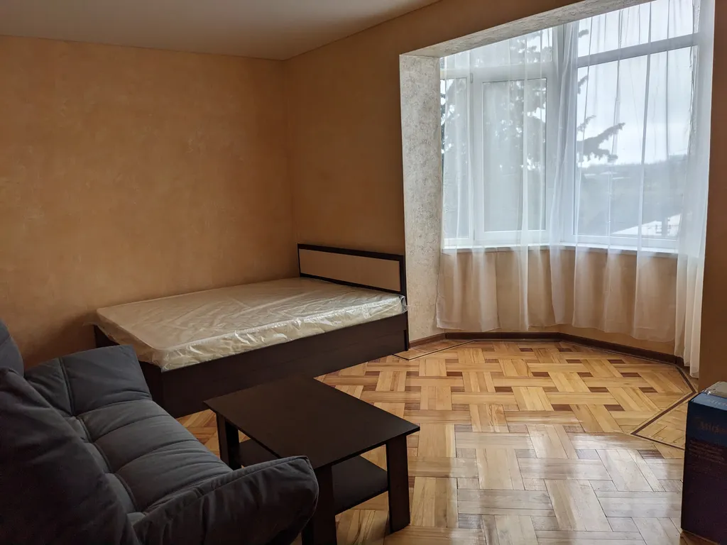 Уютная квартира в городе с видом на горы — аренда посуточно в Сухум