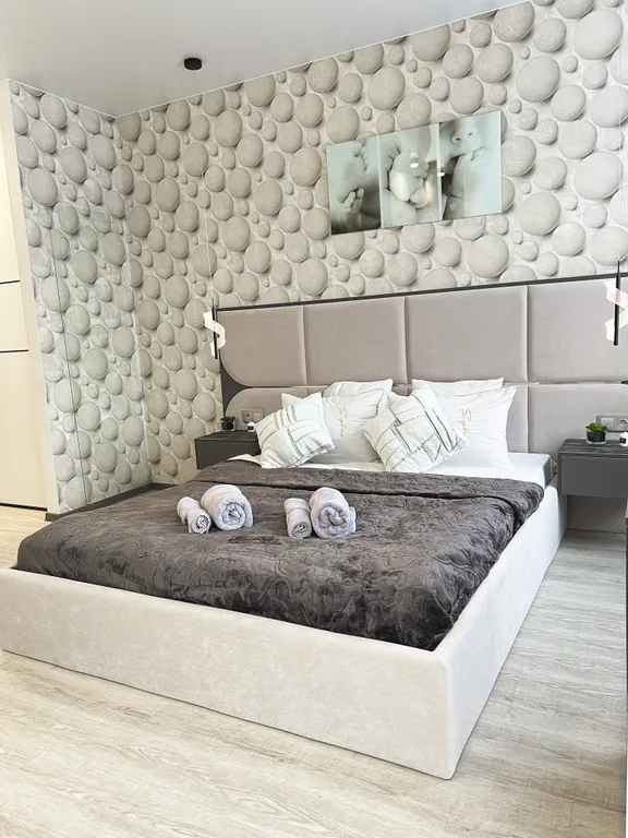 Новый апартамент с видом на лес