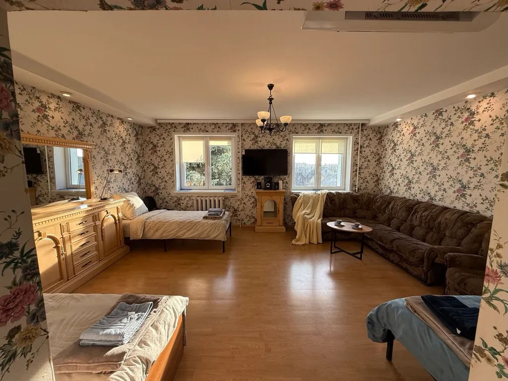 Двухуровневая квартира с парковкой и двумя санузлами