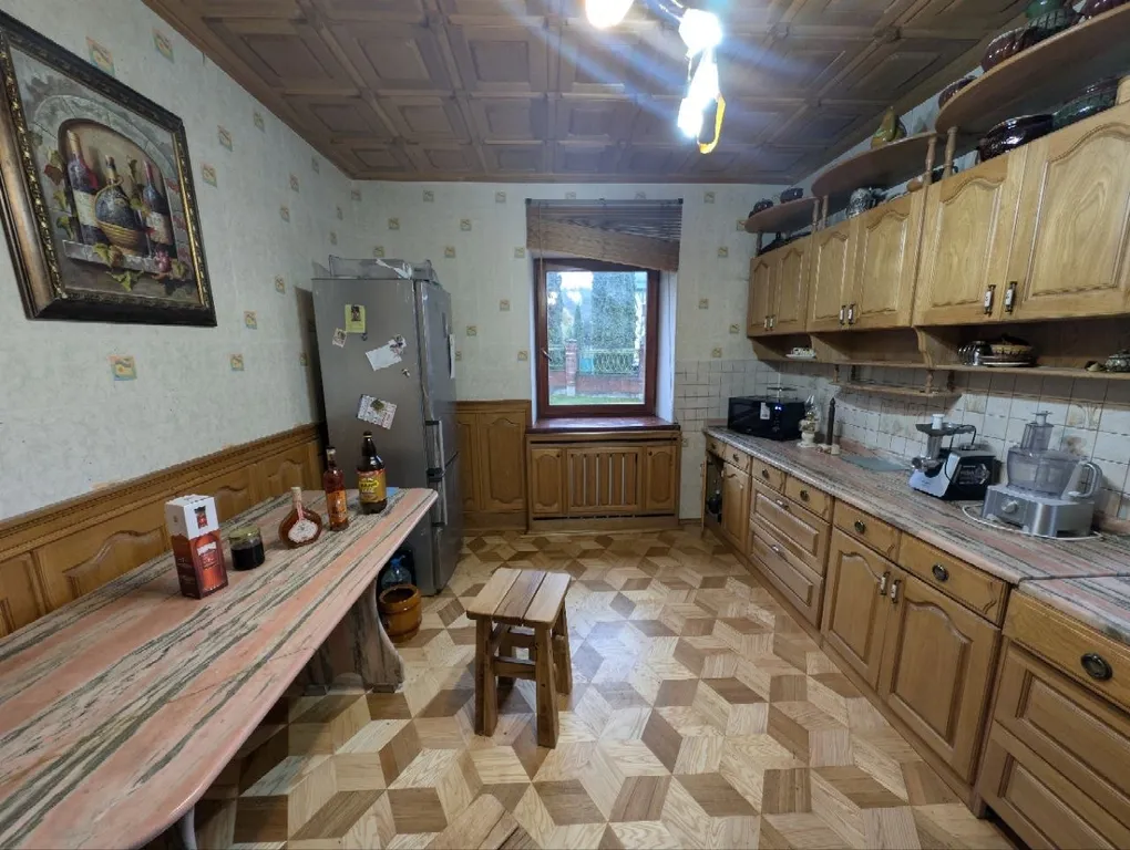 Коттедж с сауной, бассейном и бильярдом в 10 минутах от Минска