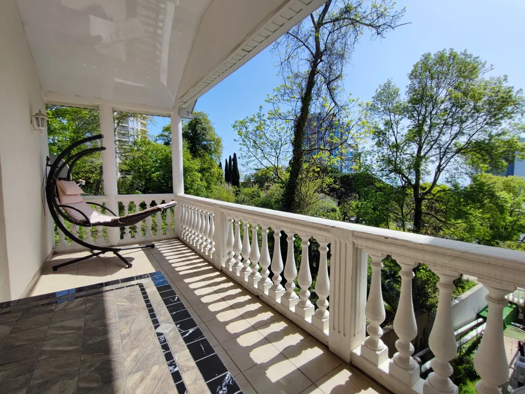 Коттедж Дом в самом центре — Сочи