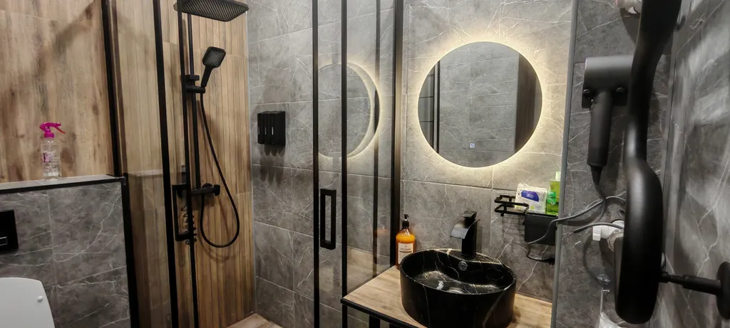 Новая квартира с дизайнерским ремонтом и видом на лес