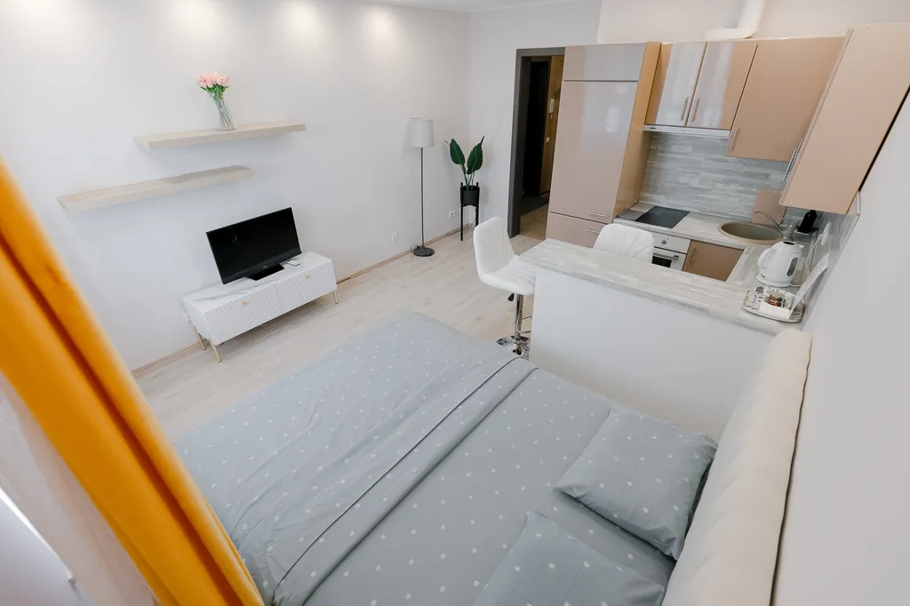 Красивая нежная студия со всеми удобствами