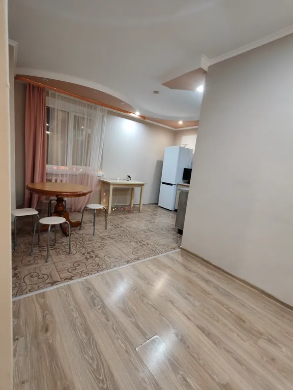 2-комнатная квартира, 3 кровати с видом на Китай, Серебряная миля