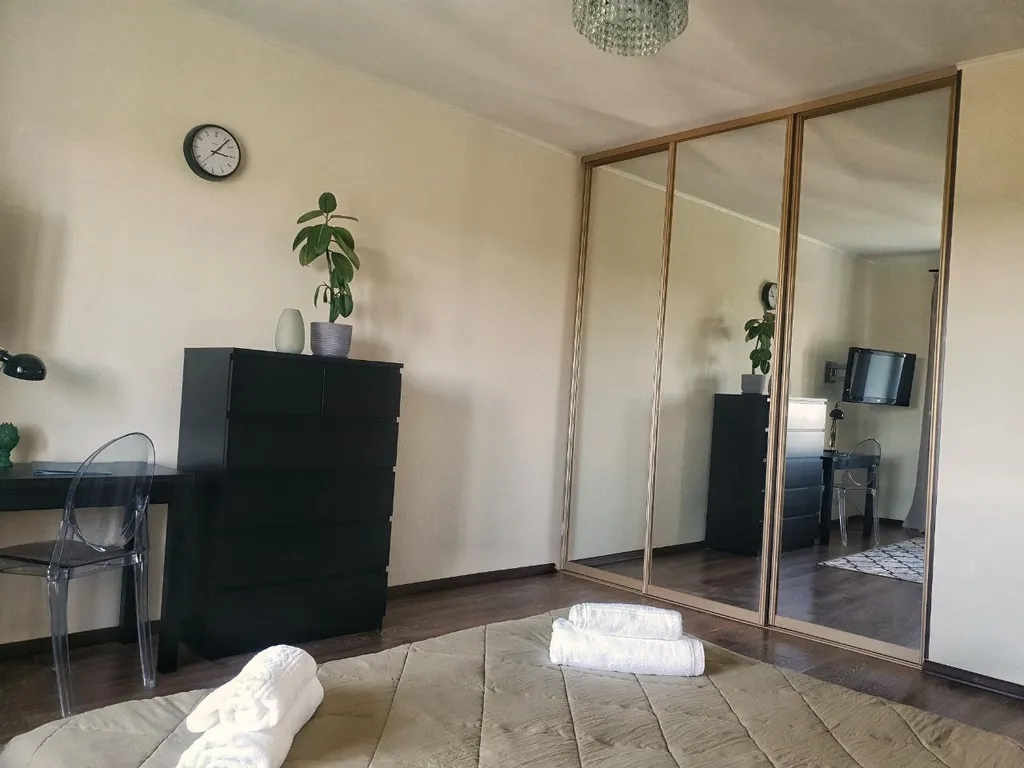 Интеллигентная квартира в интеллигентном доме