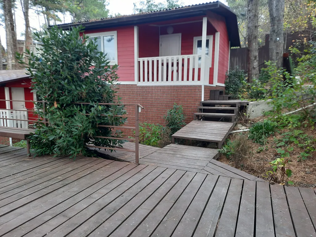 Коттедж Коттедж с изолированной спальней на берегу моря — Гизель-Дере