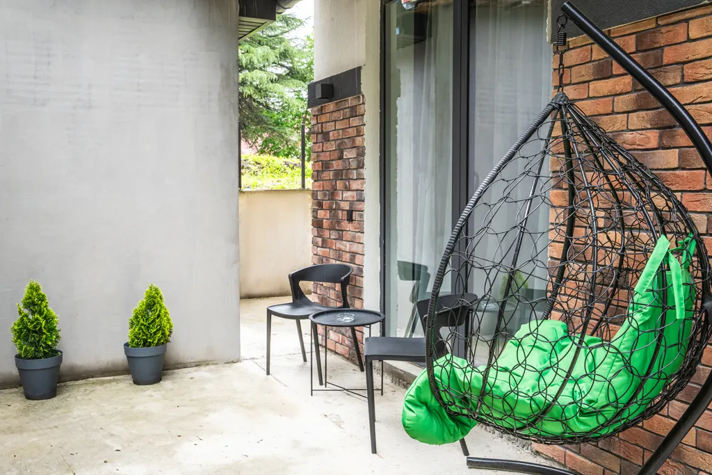 Апартаменты с отдельной спальней в центре Красной Поляны