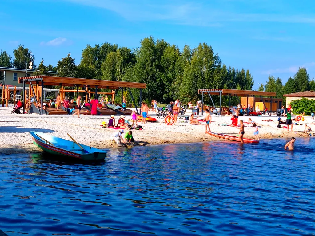 Евродвушка с видом на озеро