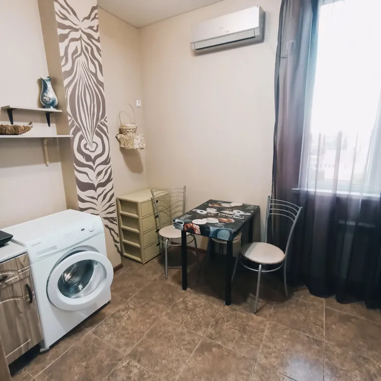 Квартира Уютная просторная квартира-студия в центре — Адлер