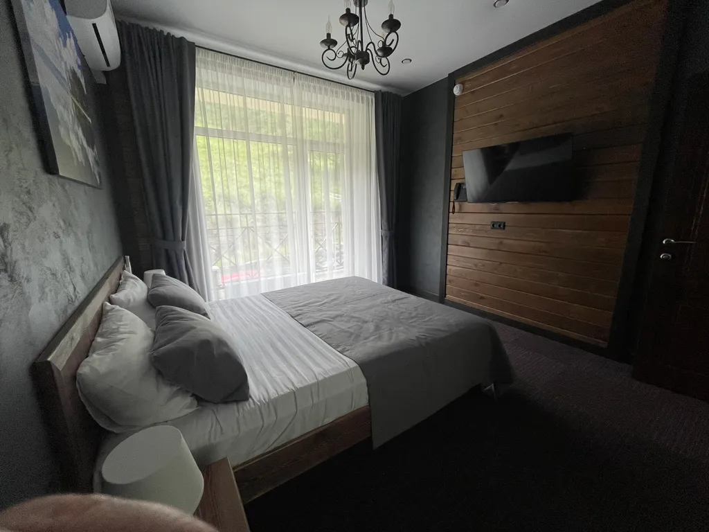 Уютные апартаменты с видом на горы и лес