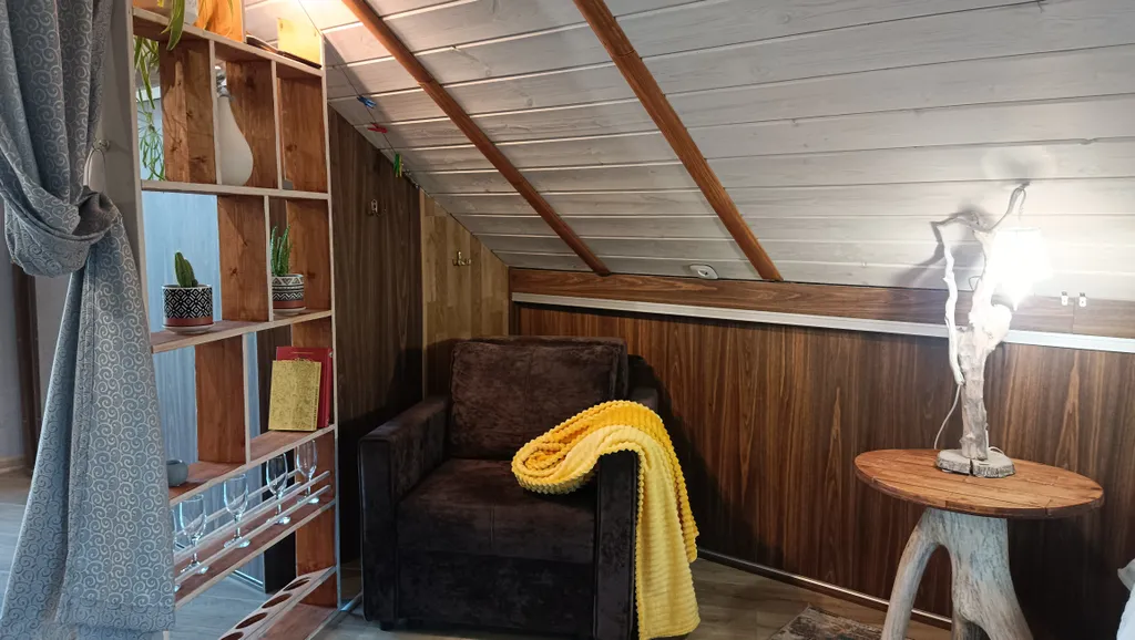 Уютный этаж в доме с видом на горы в 3 км от пляжа Дюрсо