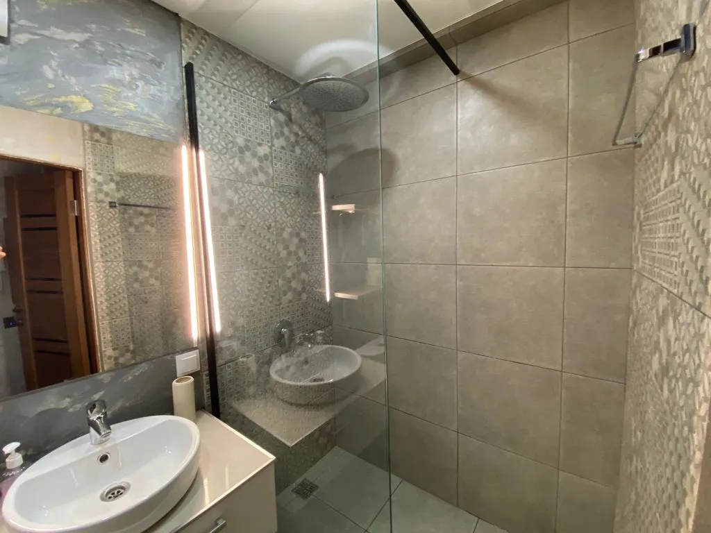 Уютная квартира с видом на горы, для отдыха и удаленной работы.