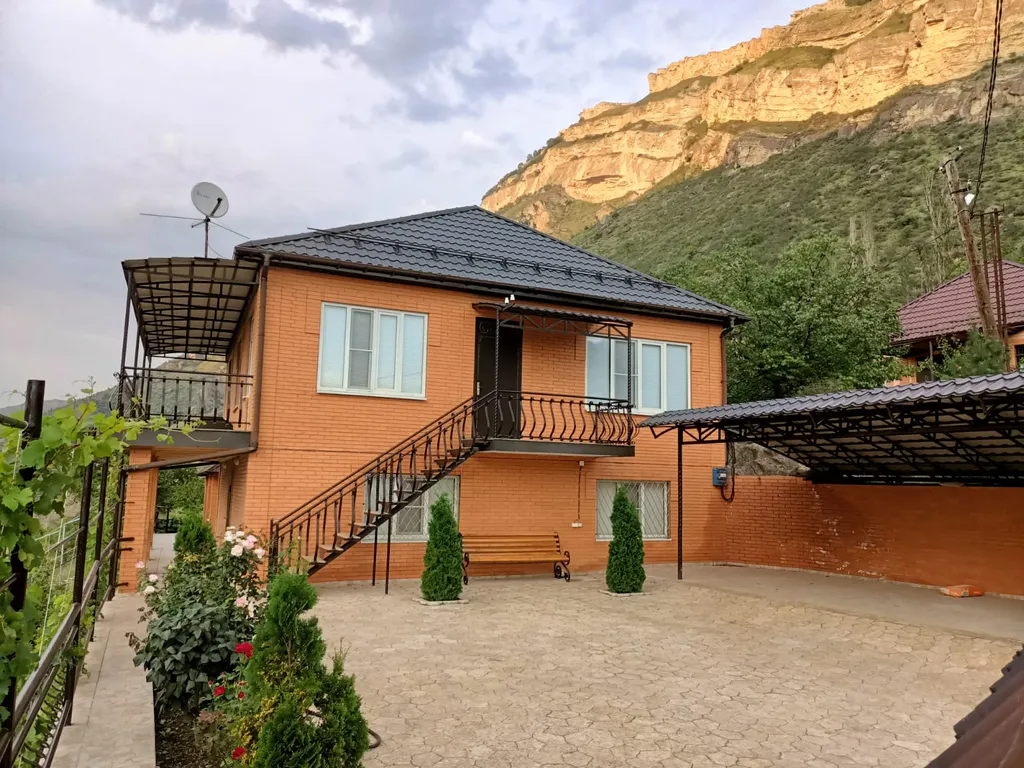 Коттедж Дом с видом на реку — аренда посуточно в Гуниб