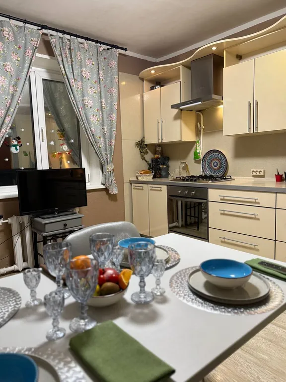 Дом с камином на дровах, баня на берёзовых дровах