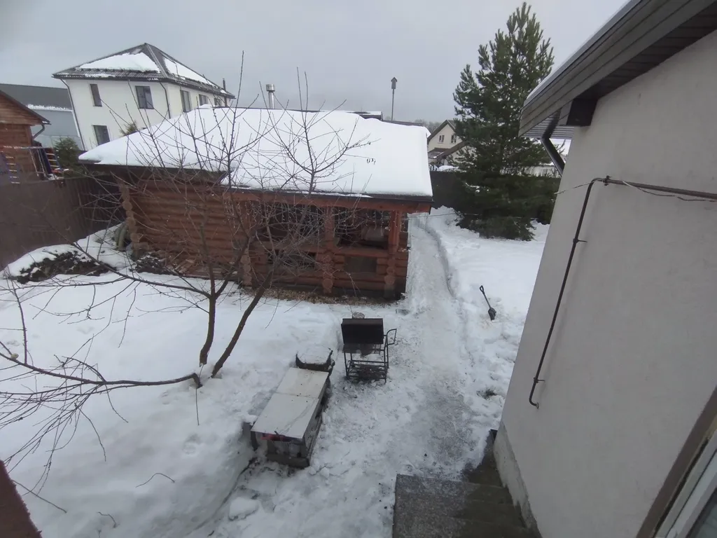 Дом,русская баня в охраняемом поселке