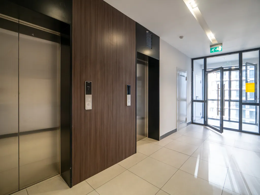 Квартира просторная с балконами, рядом с Мегой