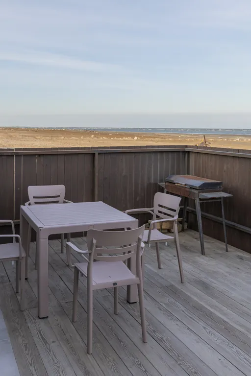 Уютный домик на берегу моря