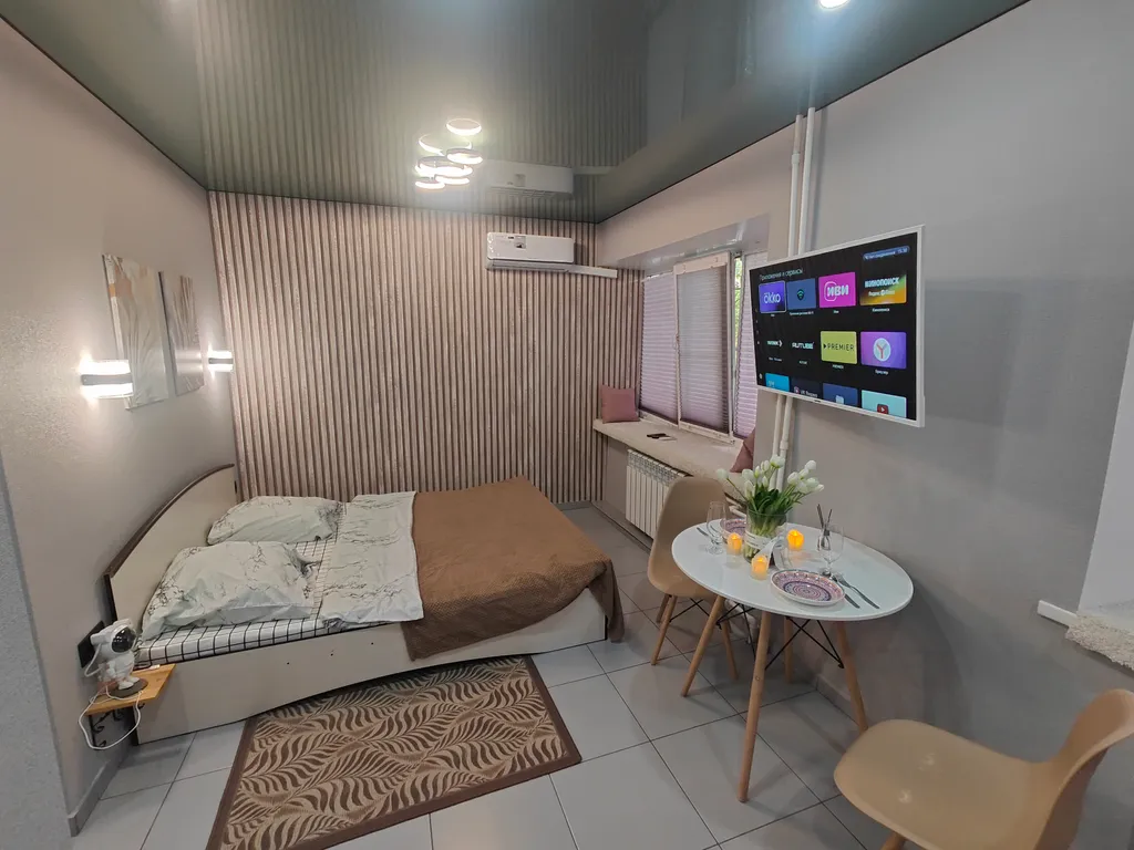 Квартира Потрясающая Студия напротив Политеха, терминала в центре Нефтяников — Омск