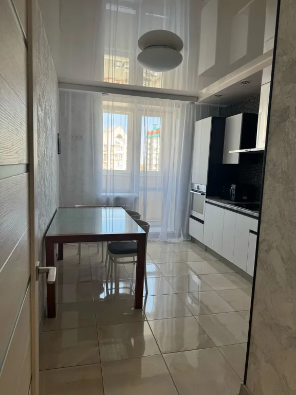 Уютная квартира в центре города рядом с парком — аренда посуточно в Омск