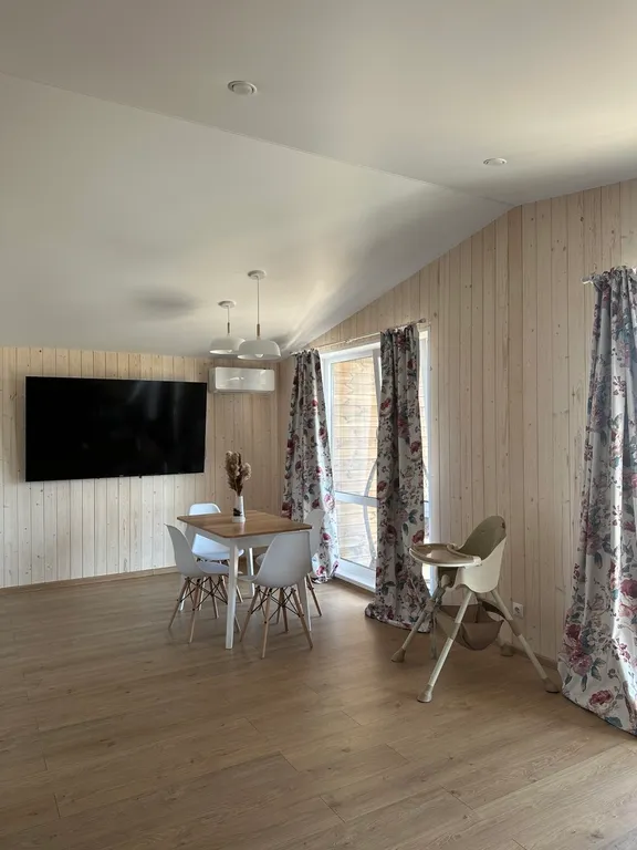 Дом у озера Кум-Куль