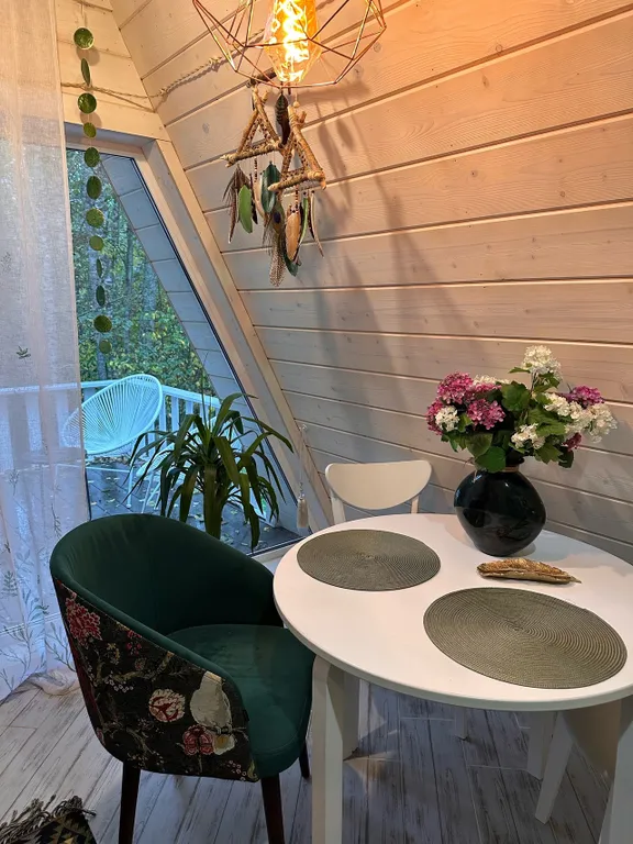 Коттедж Aframe домик Изумруд в чаще леса — Тосно