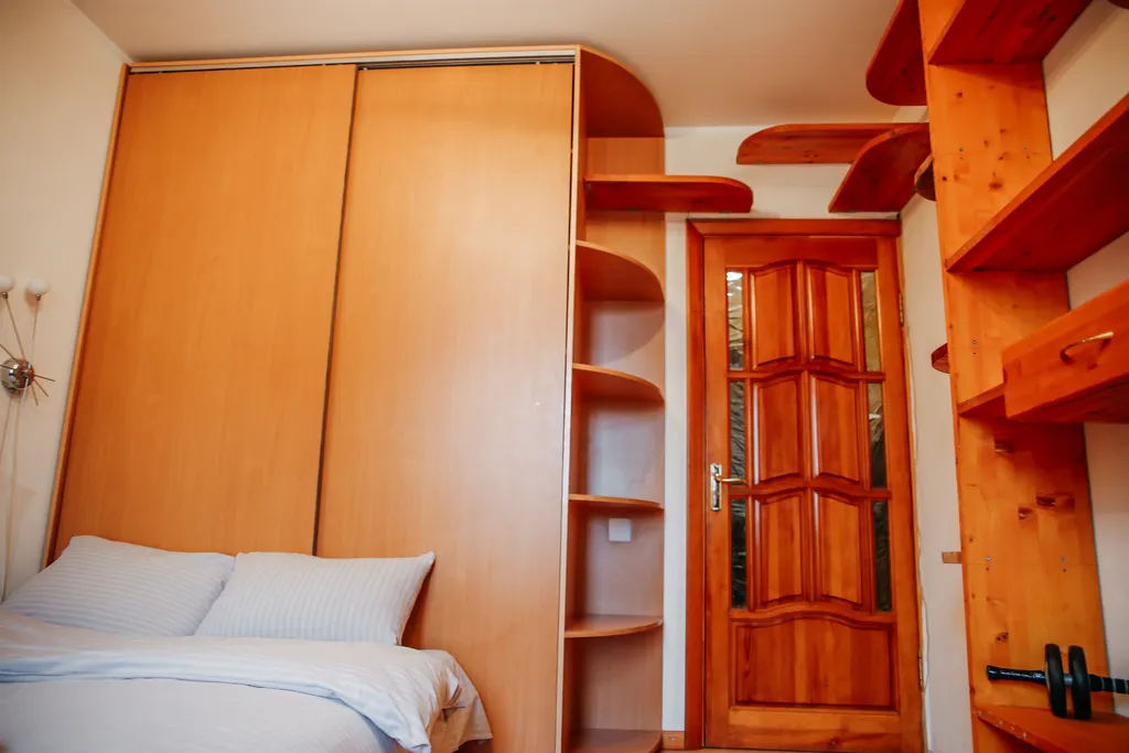 Двухкомнатная квартира рядом с жд станцией