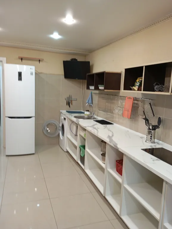 Просторная квартира в удобном районе с отдельным входом