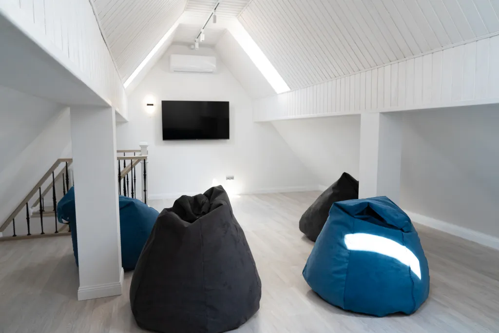 Таунхаус с дизайнерским ремонтом на участке