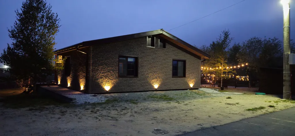 Дом, баня, чан, рядом с морем п.Волчанец кп.Венеция Приморский край