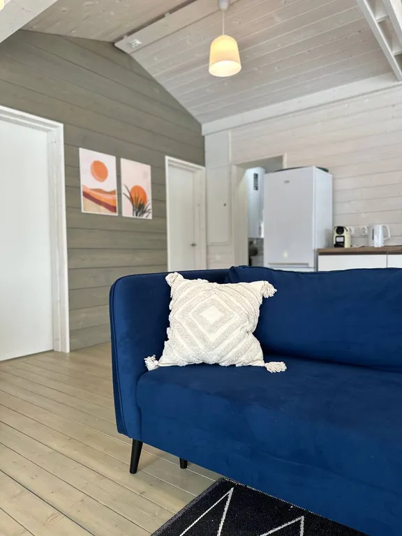 Панорамный дом с камином в престижном поселке