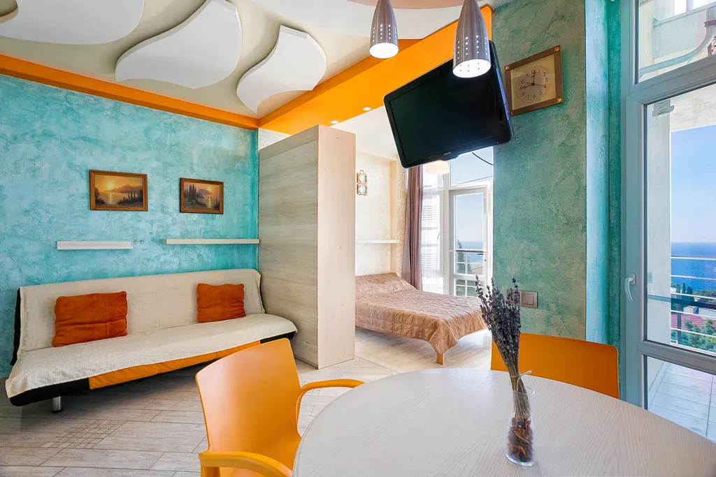 Однокомнатная квартира-студия у моря в Мисхоре