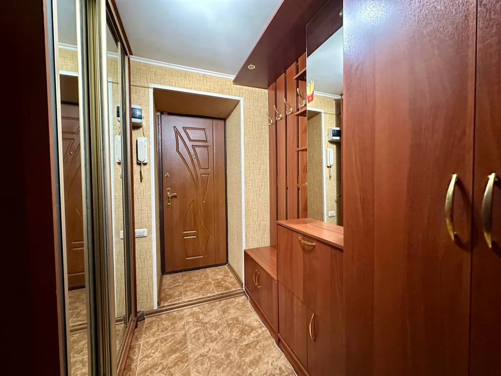 2х комнатная квартира рядом с м5