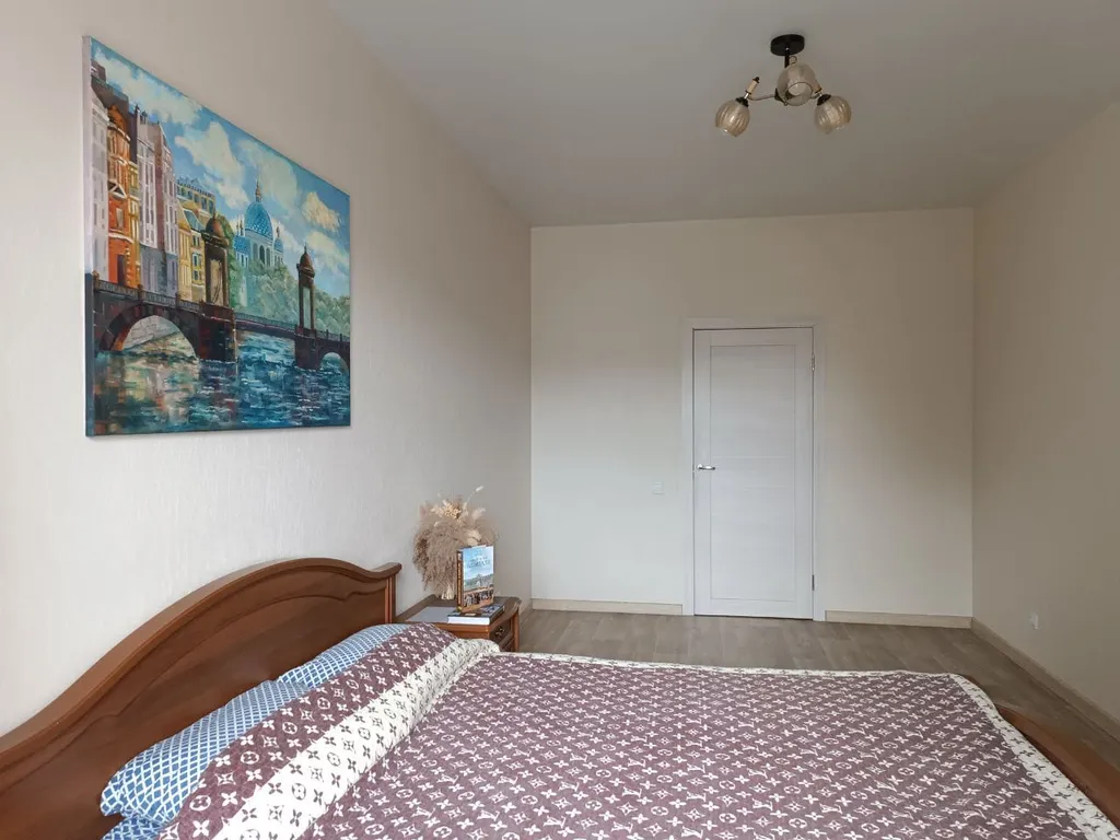 Евродвушка рядом с Троицким собором