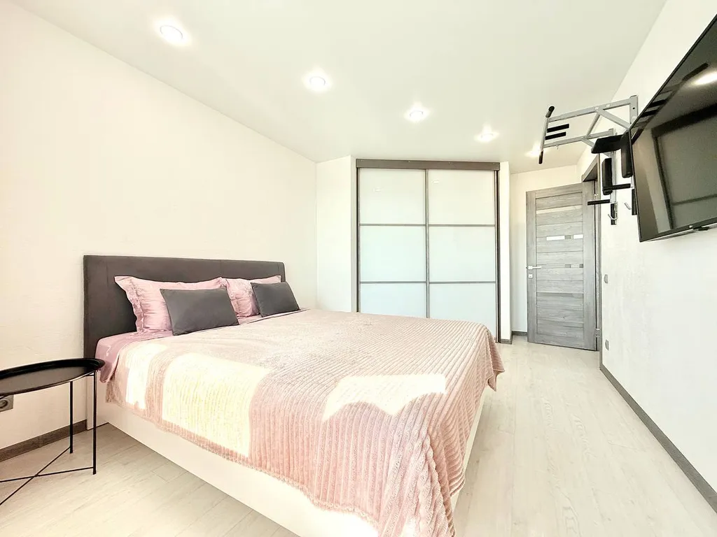 Уютная двухкомнатная квартира с большой гостиной