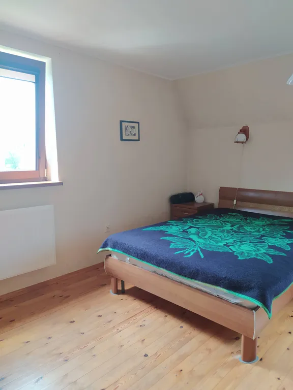 Уютный дом с камином у самого моря