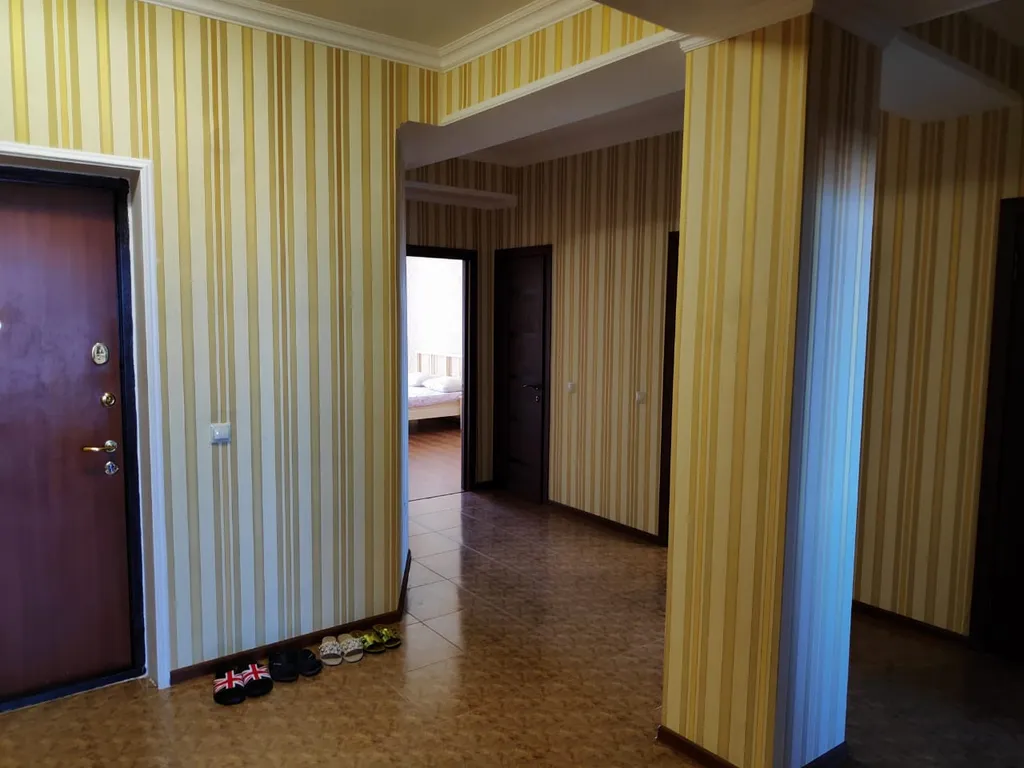 Квартира Квартира Анти-Отель на 4чел. 2комн.кв. 10этаж, код-124 — Махачкала