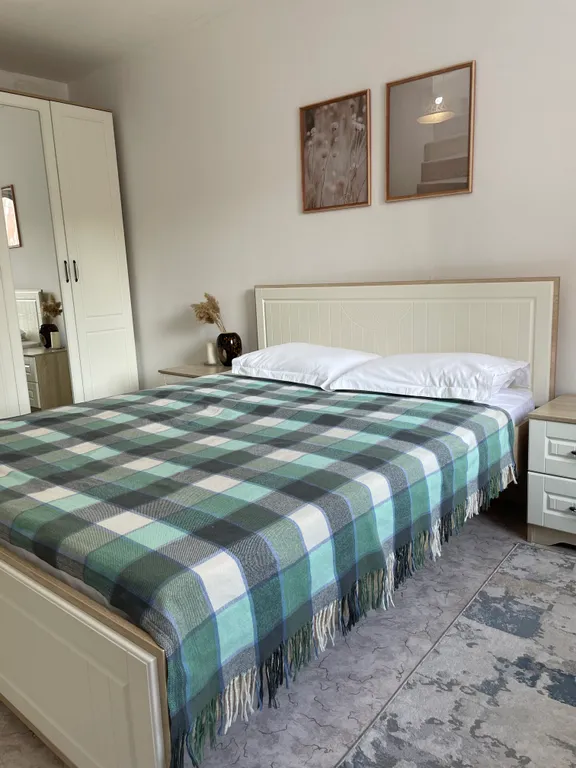 Уютная просторная квартира в тихом спальном районе недалеко от центр