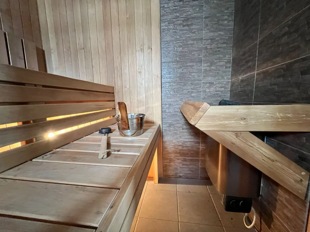 Большой дом с сауной и камином Озеро Лунное