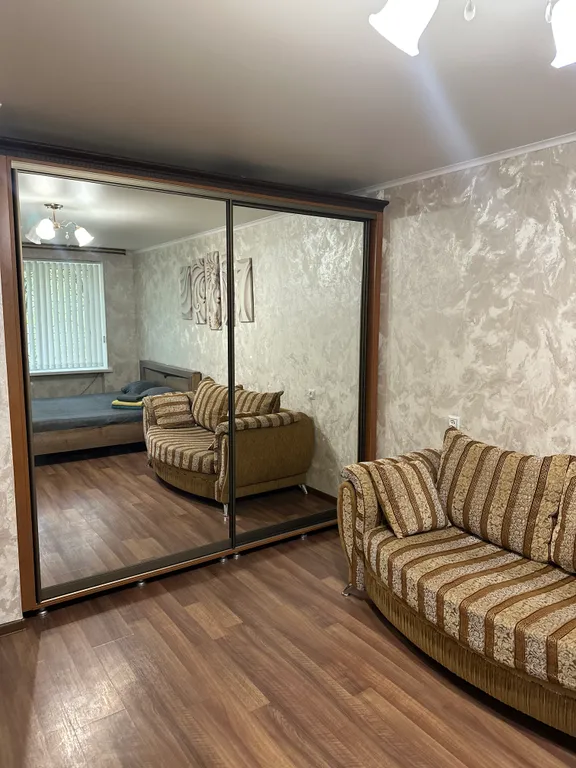 Однокомнатная квартира рядом с парком Дружбы