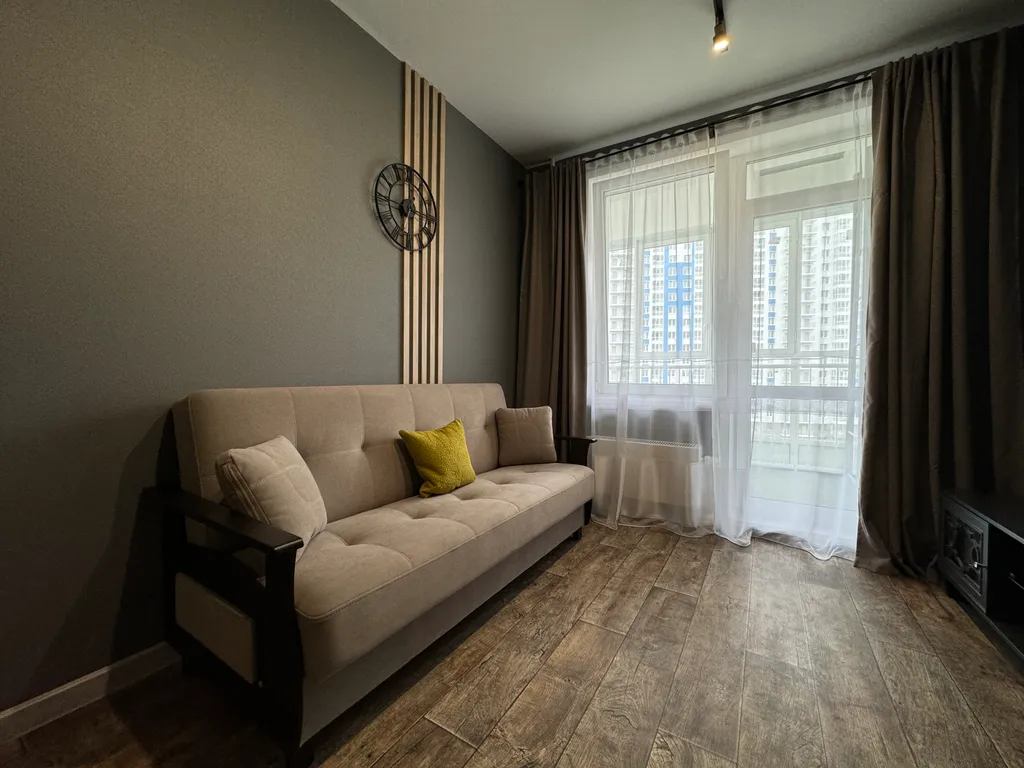 Двухкомнатная квартира в районе Столбов и Бобрового лога