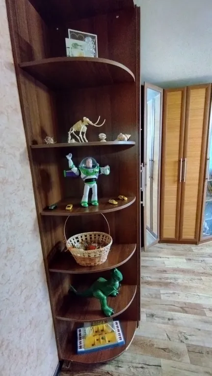 Четырехкомнатная квартира в тихом районе