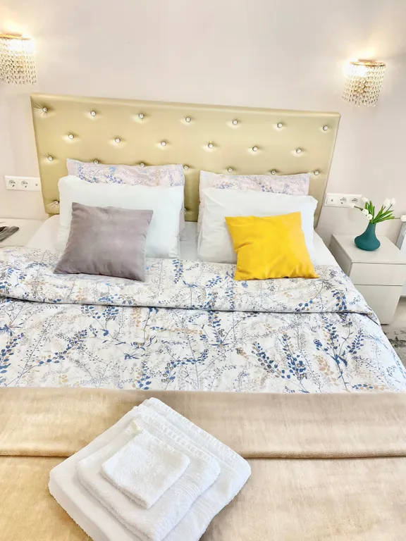 Уютная квартира на Ивана Захарова