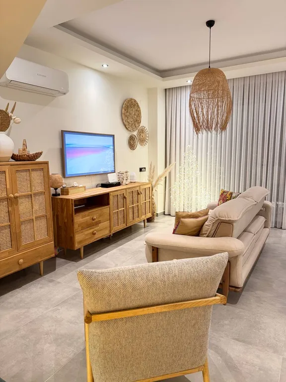 Роскошный дуплекс с эксклюзивным дизайнерским интерьером