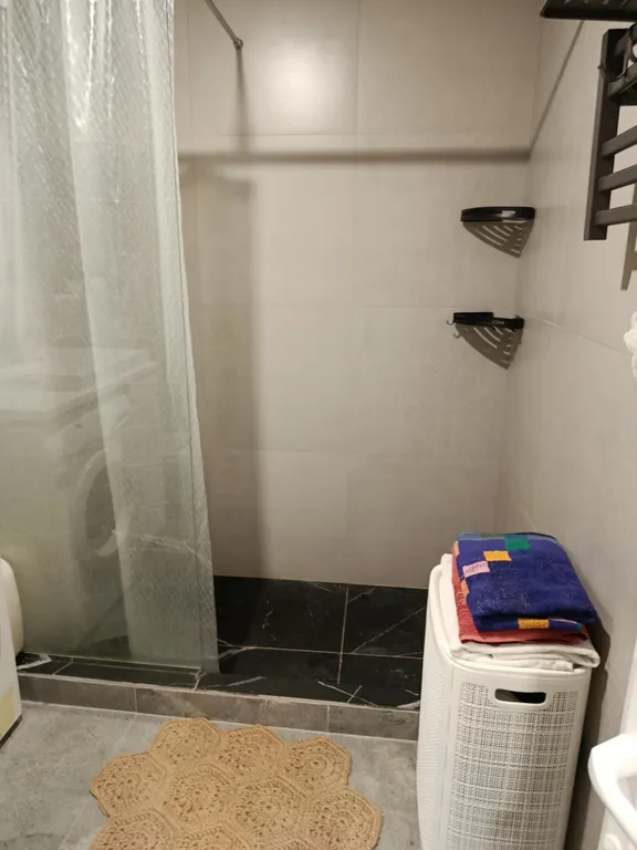 Двухкомнатная квартира у моря с видом на горы