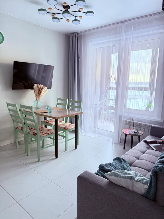 Уютная квартира с Алисой на берегу Ангары